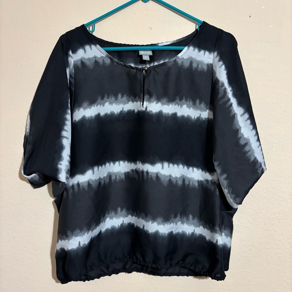 Converse One Star Split Dolman Sleeve Sheer Blouse size L Black Tie Dye Cropped